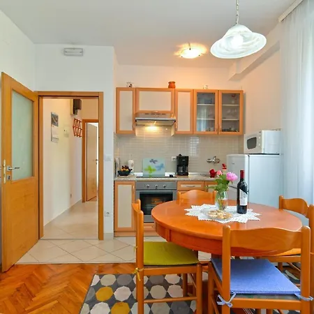 Fuer 2 Personen Ca 35 Qm In Cervar-porat, Istrien Istrische Riviera Apartment *