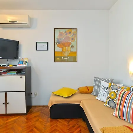 Apartment Fuer 2 Personen Ca 35 Qm In Cervar-porat, Istrien Istrische Riviera *