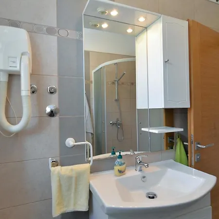 Fuer 2 Personen Ca 35 Qm In Cervar-porat, Istrien Istrische Riviera