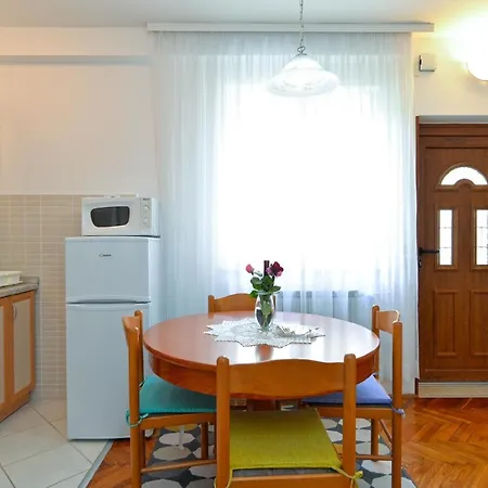 Fuer 2 Personen Ca 35 Qm In Cervar-porat, Istrien Istrische Riviera Apartment